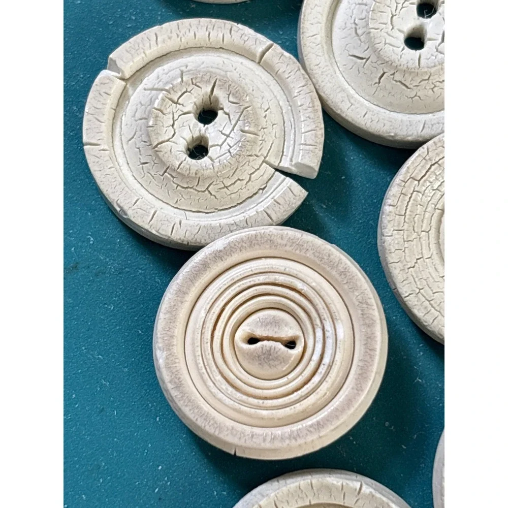 13pc Vintage Cream Composite‎ Buttons Assorted 1-1.25